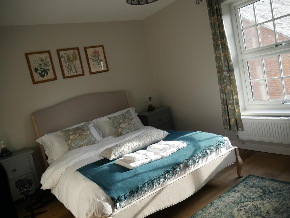 The Fox And Hounds Hotel Whittlebury Kültér fotó