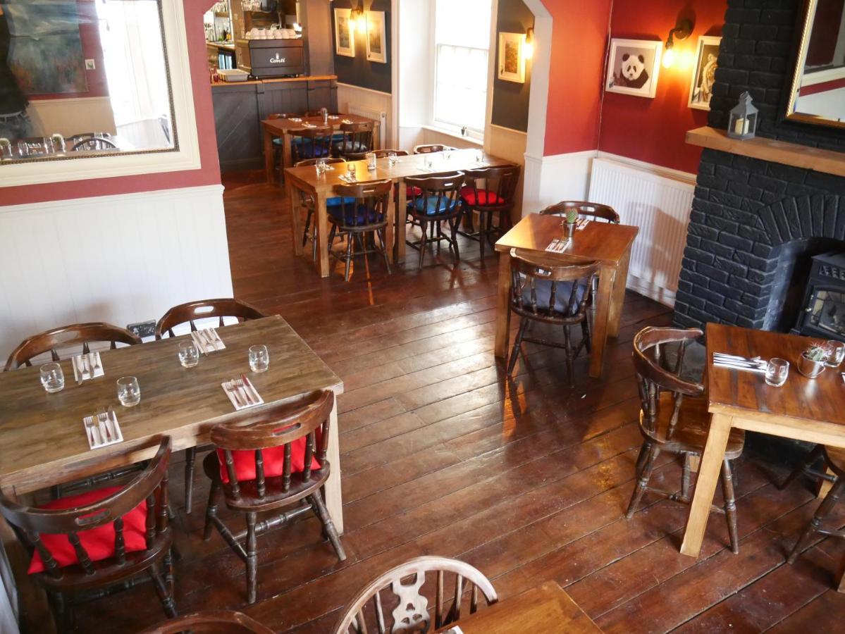 The Fox And Hounds Hotel Whittlebury Kültér fotó