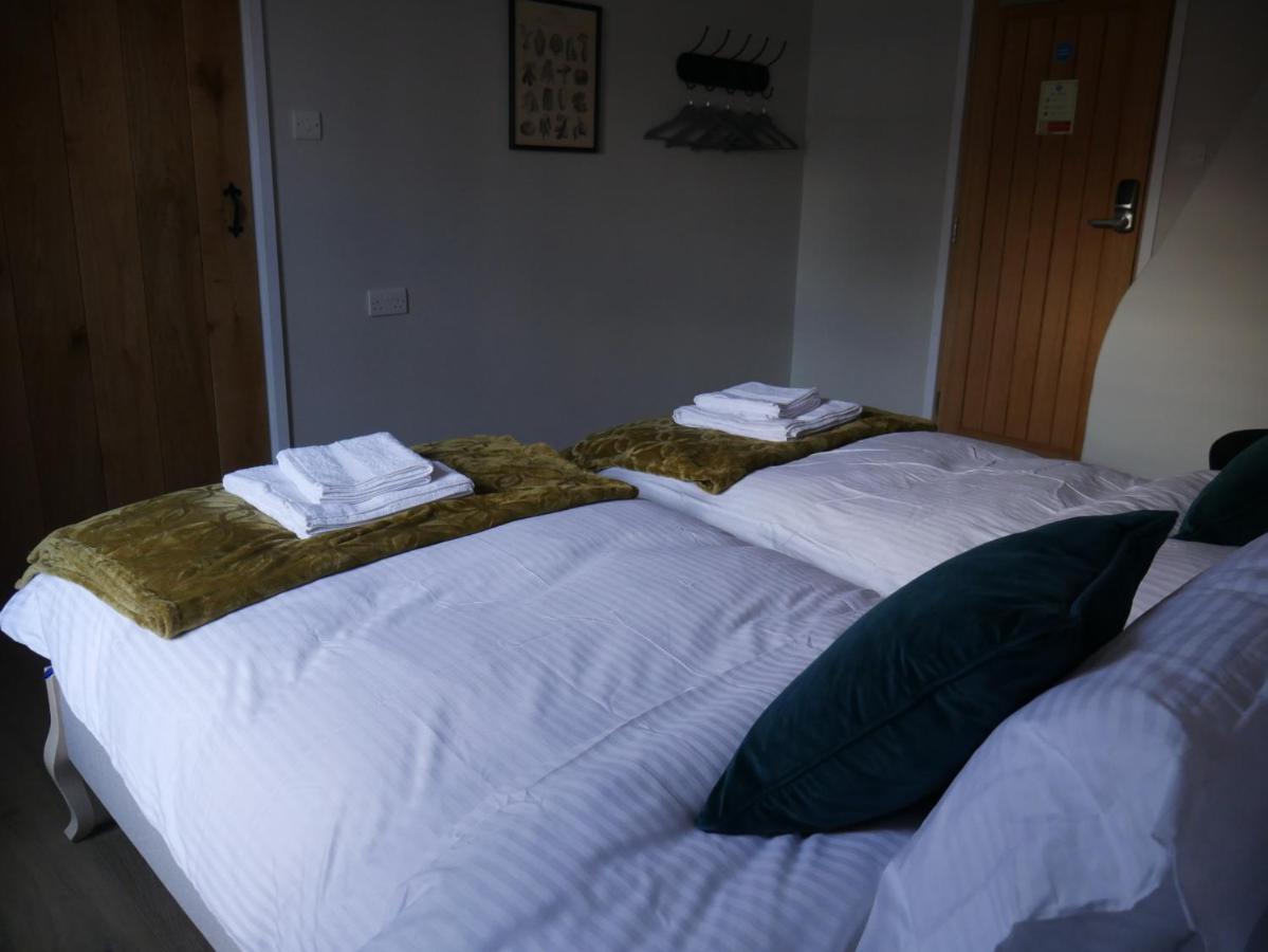 The Fox And Hounds Hotel Whittlebury Kültér fotó